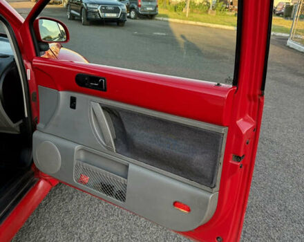 Красный Фольксваген Битл, объемом двигателя 1.9 л и пробегом 283 тыс. км за 2999 $, фото 11 на Automoto.ua