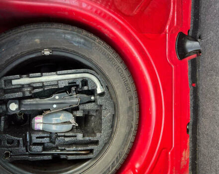 Червоний Фольксваген Бітл, об'ємом двигуна 1.98 л та пробігом 237 тис. км за 5000 $, фото 10 на Automoto.ua