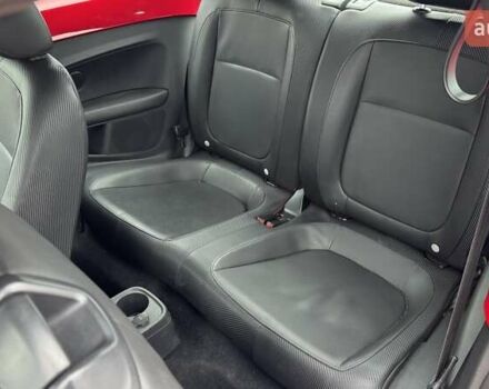 Красный Фольксваген Битл, объемом двигателя 2.48 л и пробегом 193 тыс. км за 8500 $, фото 14 на Automoto.ua