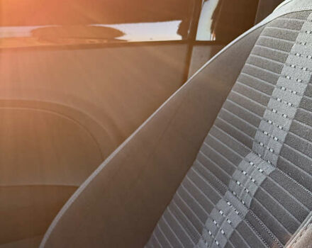 Красный Фольксваген Битл, объемом двигателя 1.98 л и пробегом 169 тыс. км за 11000 $, фото 12 на Automoto.ua