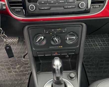 Красный Фольксваген Битл, объемом двигателя 2.48 л и пробегом 193 тыс. км за 8500 $, фото 17 на Automoto.ua