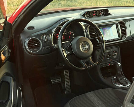 Красный Фольксваген Битл, объемом двигателя 1.98 л и пробегом 169 тыс. км за 11000 $, фото 15 на Automoto.ua