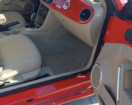 Червоний Фольксваген Бітл, об'ємом двигуна 2 л та пробігом 49 тис. км за 8100 $, фото 11 на Automoto.ua