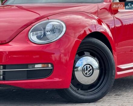 Фольксваген Бітл 2016 у Києві на Automoto.ua Червоний Фольксваген Бітл, об'ємом двигуна 1.8 л та пробігом 126 тис. км за 11900 $, фото 4 на Automoto.ua