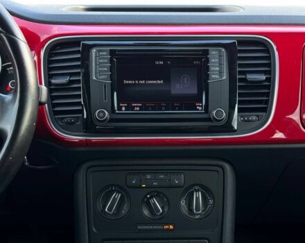 Фольксваген Бітл 2016 у Києві на Automoto.ua Червоний Фольксваген Бітл, об'ємом двигуна 1.8 л та пробігом 126 тис. км за 11900 $, фото 13 на Automoto.ua