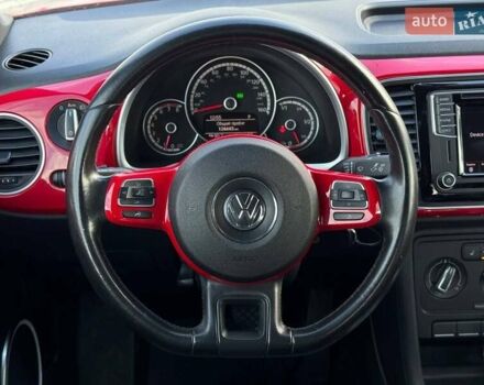 Фольксваген Бітл 2016 у Києві на Automoto.ua Червоний Фольксваген Бітл, об'ємом двигуна 1.8 л та пробігом 126 тис. км за 11900 $, фото 16 на Automoto.ua