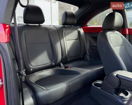 Фольксваген Бітл 2016 у Києві на Automoto.ua Червоний Фольксваген Бітл, об'ємом двигуна 1.8 л та пробігом 126 тис. км за 11900 $, фото 26 на Automoto.ua