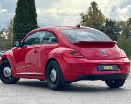 Фольксваген Бітл 2016 у Києві на Automoto.ua Червоний Фольксваген Бітл, об'ємом двигуна 1.8 л та пробігом 126 тис. км за 11900 $, фото 4 на Automoto.ua