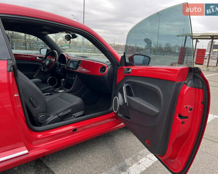 Червоний Фольксваген Бітл, об'ємом двигуна 1.8 л та пробігом 126 тис. км за 11900 $, фото 14 на Automoto.ua