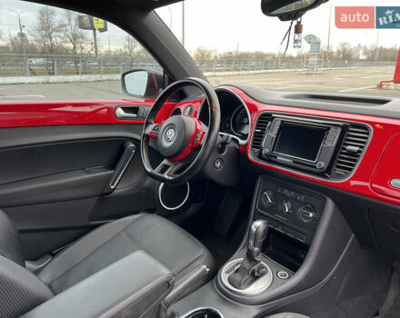 Червоний Фольксваген Бітл, об'ємом двигуна 1.8 л та пробігом 126 тис. км за 11900 $, фото 19 на Automoto.ua