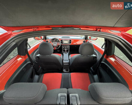 Червоний Фольксваген Бітл, об'ємом двигуна 2 л та пробігом 180 тис. км за 16999 $, фото 43 на Automoto.ua