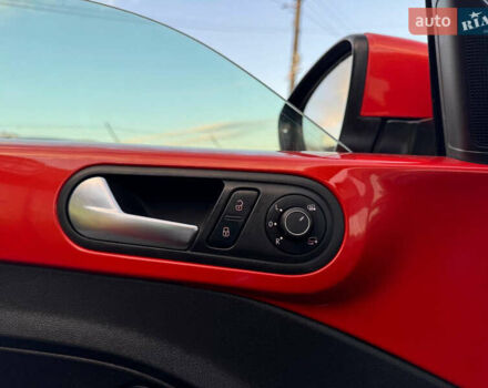 Червоний Фольксваген Бітл, об'ємом двигуна 2 л та пробігом 180 тис. км за 15999 $, фото 49 на Automoto.ua