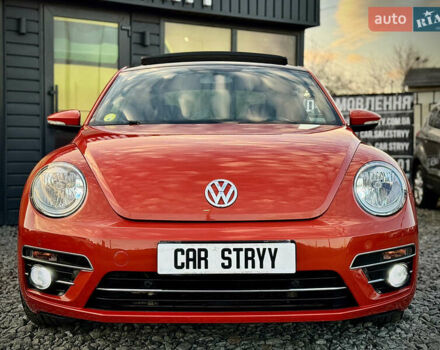 Червоний Фольксваген Бітл, об'ємом двигуна 2 л та пробігом 180 тис. км за 16999 $, фото 16 на Automoto.ua