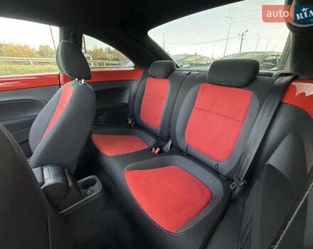 Червоний Фольксваген Бітл, об'ємом двигуна 2 л та пробігом 180 тис. км за 16999 $, фото 49 на Automoto.ua