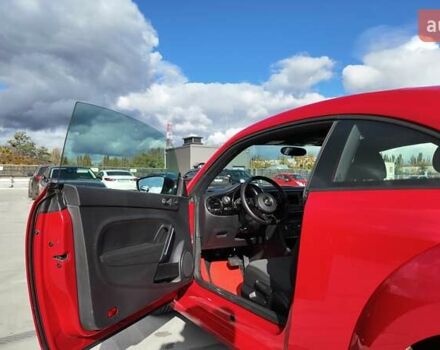 Красный Фольксваген Битл, объемом двигателя 1.98 л и пробегом 109 тыс. км за 12990 $, фото 14 на Automoto.ua