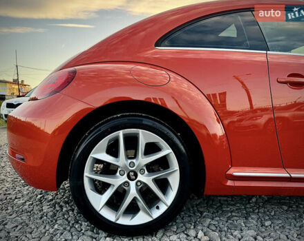 Червоний Фольксваген Бітл, об'ємом двигуна 2 л та пробігом 180 тис. км за 16999 $, фото 25 на Automoto.ua