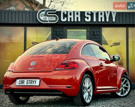 Червоний Фольксваген Бітл, об'ємом двигуна 2 л та пробігом 180 тис. км за 15999 $, фото 18 на Automoto.ua