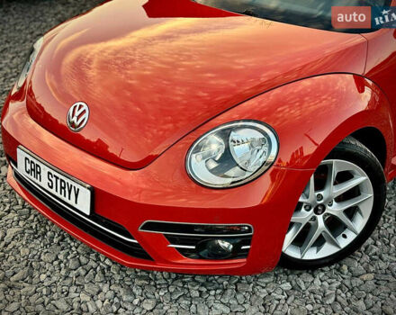 Червоний Фольксваген Бітл, об'ємом двигуна 2 л та пробігом 180 тис. км за 15999 $, фото 8 на Automoto.ua