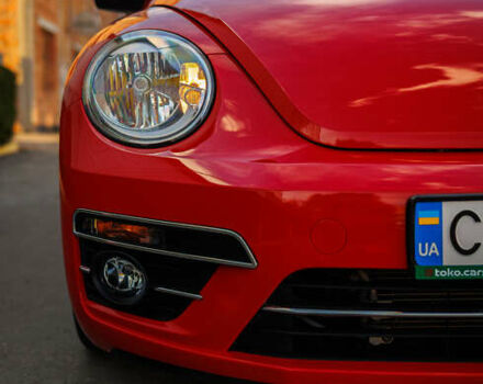 Красный Фольксваген Битл, объемом двигателя 1.98 л и пробегом 74 тыс. км за 13200 $, фото 4 на Automoto.ua