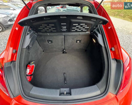 Червоний Фольксваген Бітл, об'ємом двигуна 2 л та пробігом 180 тис. км за 15999 $, фото 41 на Automoto.ua