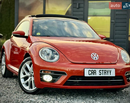Червоний Фольксваген Бітл, об'ємом двигуна 2 л та пробігом 180 тис. км за 16999 $, фото 6 на Automoto.ua