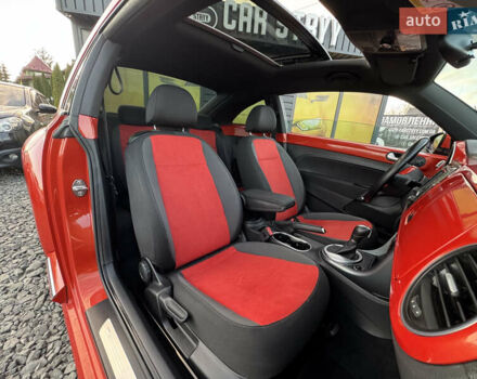 Червоний Фольксваген Бітл, об'ємом двигуна 2 л та пробігом 180 тис. км за 16999 $, фото 33 на Automoto.ua