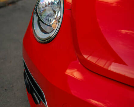 Красный Фольксваген Битл, объемом двигателя 1.98 л и пробегом 74 тыс. км за 13200 $, фото 5 на Automoto.ua