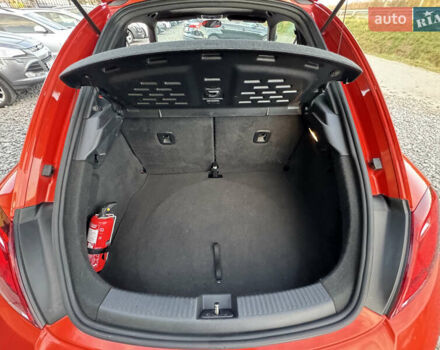 Червоний Фольксваген Бітл, об'ємом двигуна 2 л та пробігом 180 тис. км за 16999 $, фото 42 на Automoto.ua