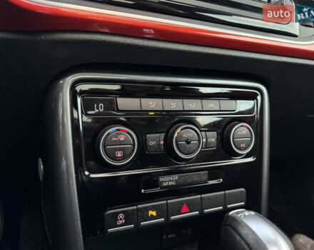 Червоний Фольксваген Бітл, об'ємом двигуна 2 л та пробігом 180 тис. км за 16999 $, фото 58 на Automoto.ua