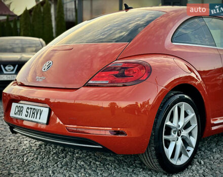 Червоний Фольксваген Бітл, об'ємом двигуна 2 л та пробігом 180 тис. км за 16999 $, фото 23 на Automoto.ua