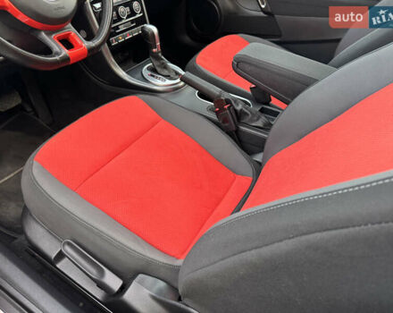 Червоний Фольксваген Бітл, об'ємом двигуна 2 л та пробігом 180 тис. км за 16999 $, фото 47 на Automoto.ua