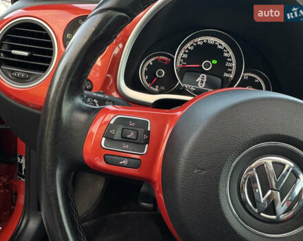 Червоний Фольксваген Бітл, об'ємом двигуна 2 л та пробігом 180 тис. км за 16999 $, фото 53 на Automoto.ua