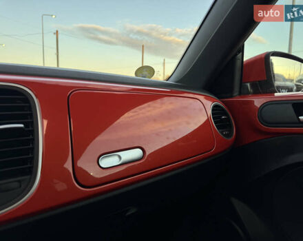 Червоний Фольксваген Бітл, об'ємом двигуна 2 л та пробігом 180 тис. км за 16999 $, фото 60 на Automoto.ua