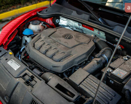 Красный Фольксваген Битл, объемом двигателя 1.98 л и пробегом 74 тыс. км за 13200 $, фото 36 на Automoto.ua