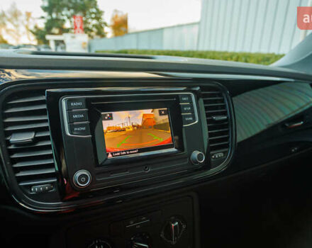 Красный Фольксваген Битл, объемом двигателя 1.98 л и пробегом 74 тыс. км за 13200 $, фото 41 на Automoto.ua