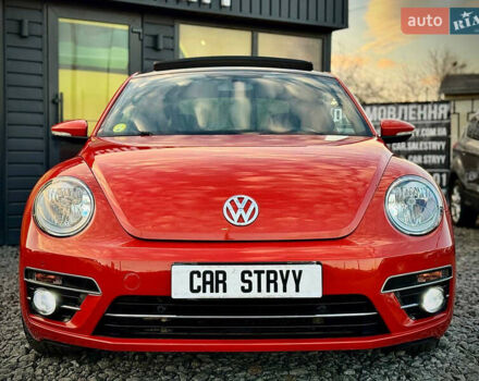 Червоний Фольксваген Бітл, об'ємом двигуна 2 л та пробігом 180 тис. км за 15999 $, фото 11 на Automoto.ua