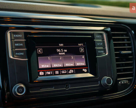 Красный Фольксваген Битл, объемом двигателя 1.98 л и пробегом 74 тыс. км за 13200 $, фото 38 на Automoto.ua