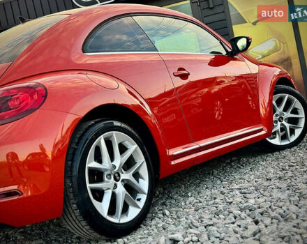 Червоний Фольксваген Бітл, об'ємом двигуна 2 л та пробігом 180 тис. км за 15999 $, фото 23 на Automoto.ua
