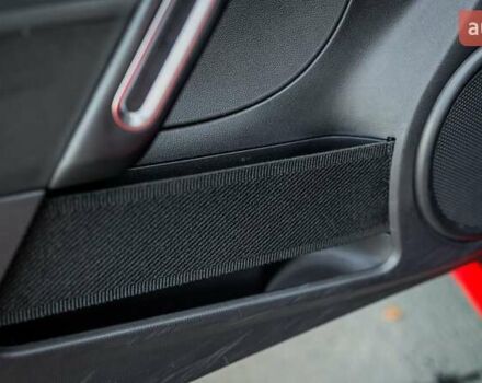 Красный Фольксваген Битл, объемом двигателя 1.98 л и пробегом 74 тыс. км за 13200 $, фото 11 на Automoto.ua