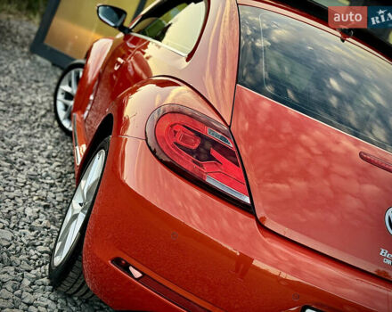 Червоний Фольксваген Бітл, об'ємом двигуна 2 л та пробігом 180 тис. км за 16999 $, фото 31 на Automoto.ua