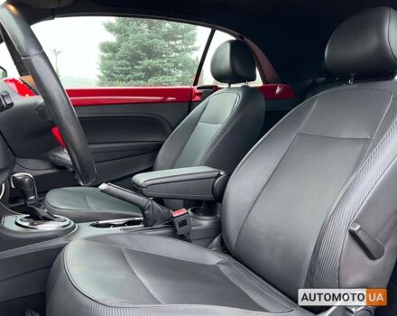 Красный Фольксваген Битл, объемом двигателя 1.8 л и пробегом 120 тыс. км за 12600 $, фото 17 на Automoto.ua