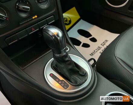 Красный Фольксваген Битл, объемом двигателя 1.8 л и пробегом 120 тыс. км за 12600 $, фото 20 на Automoto.ua