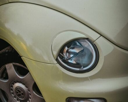 Желтый Фольксваген Битл, объемом двигателя 2 л и пробегом 197 тыс. км за 4000 $, фото 7 на Automoto.ua