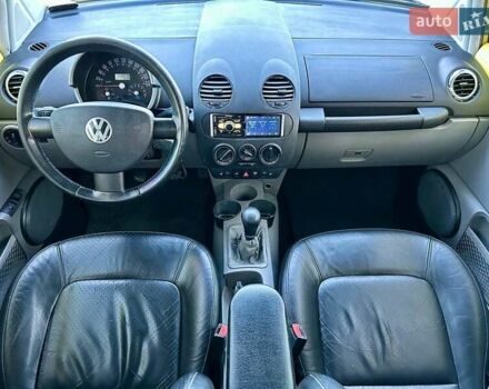 Желтый Фольксваген Битл, объемом двигателя 1.98 л и пробегом 260 тыс. км за 5700 $, фото 35 на Automoto.ua