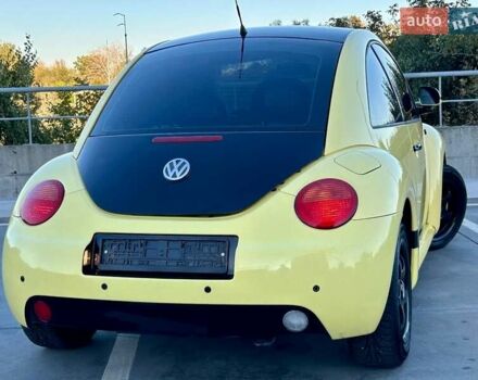 Желтый Фольксваген Битл, объемом двигателя 1.98 л и пробегом 260 тыс. км за 5700 $, фото 13 на Automoto.ua