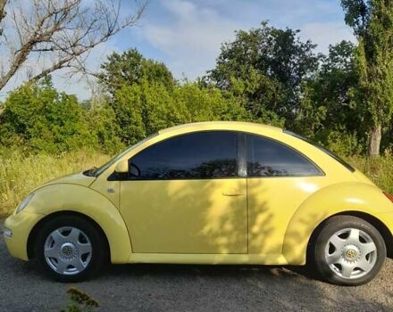 Желтый Фольксваген Битл, объемом двигателя 1.9 л и пробегом 167 тыс. км за 3300 $, фото 4 на Automoto.ua