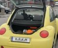 Желтый Фольксваген Битл, объемом двигателя 1.6 л и пробегом 283 тыс. км за 3300 $, фото 7 на Automoto.ua