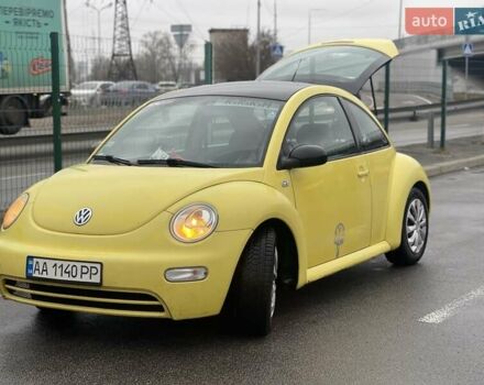 Желтый Фольксваген Битл, объемом двигателя 1.6 л и пробегом 283 тыс. км за 1500 $, фото 4 на Automoto.ua