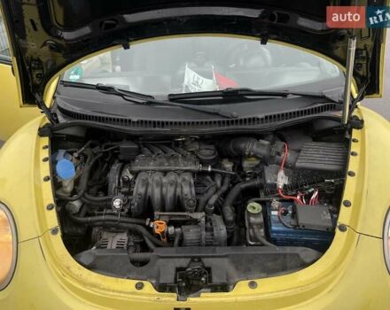 Желтый Фольксваген Битл, объемом двигателя 1.6 л и пробегом 283 тыс. км за 1500 $, фото 18 на Automoto.ua