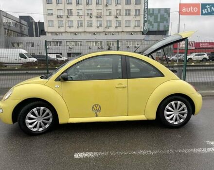 Желтый Фольксваген Битл, объемом двигателя 1.6 л и пробегом 283 тыс. км за 3300 $, фото 4 на Automoto.ua